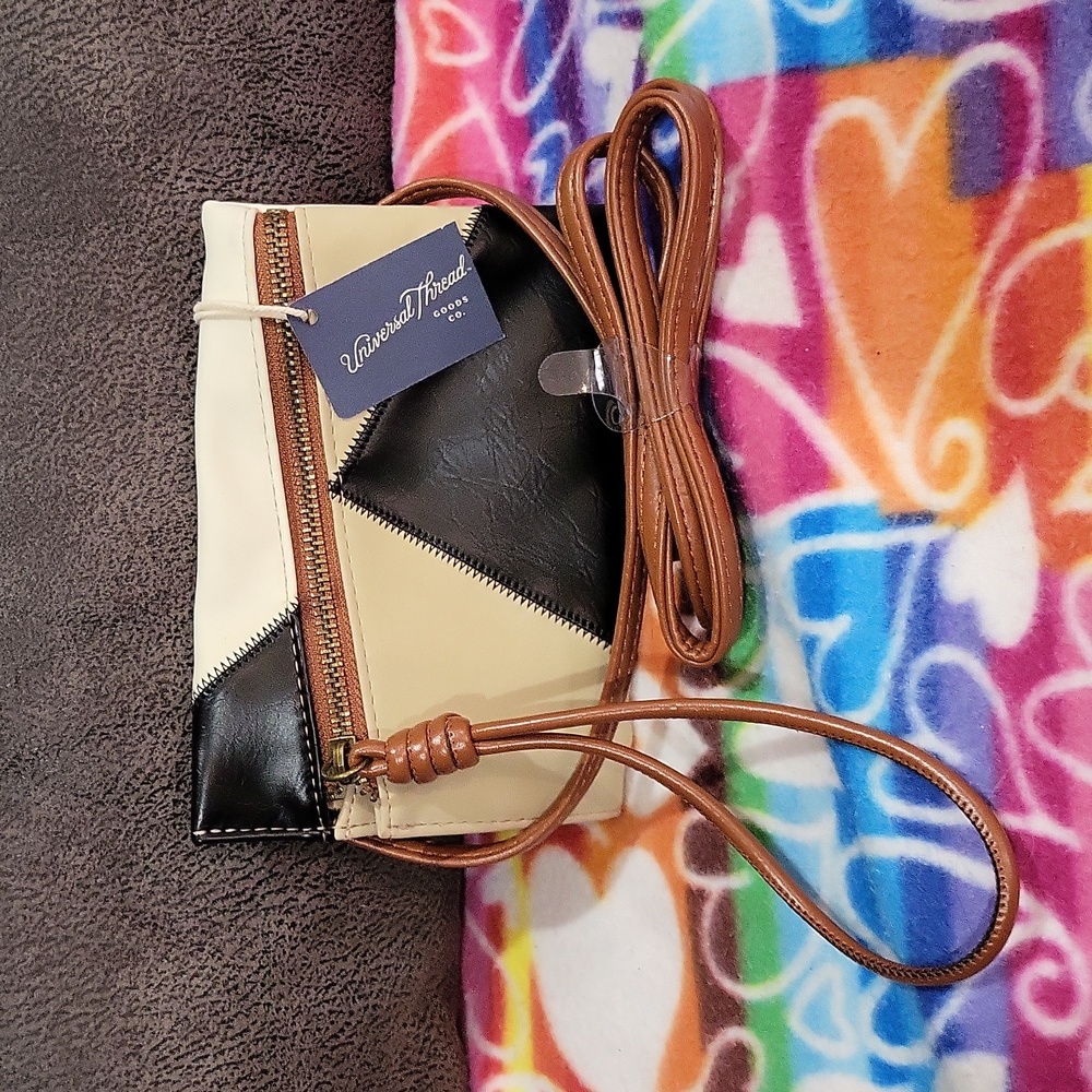 Universal Thread Bag - Picture 1 of 14
